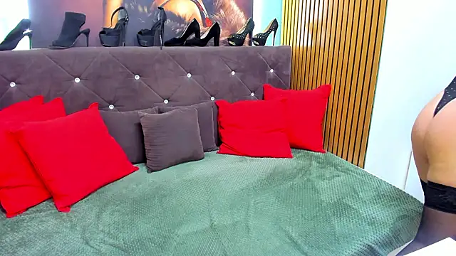 LauraSiin Live XXX-chat