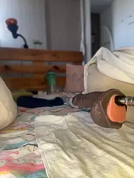 ROUSSH's Live XXX Chat