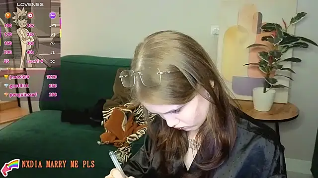 Dilara_xBaby élő XXX-chatje