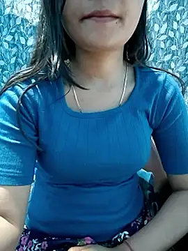 XXX chat uživo modela Vaani_Actress