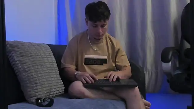 Leoo_Miller Live XXX-chat