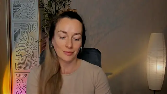 دردشة RebeccaMartinez الجنسية المباشرة