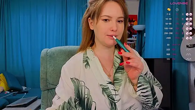 Katniss_K Adlı Modelin Canlı XXX Sohbeti