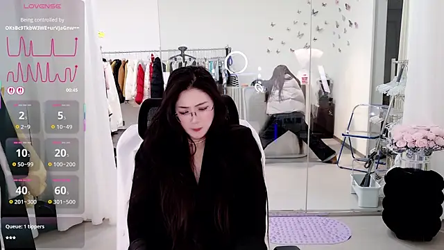 Chat +18 de yangyang-777 ao vivo