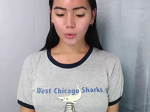 Martha_pookerxxx 网络视讯表演