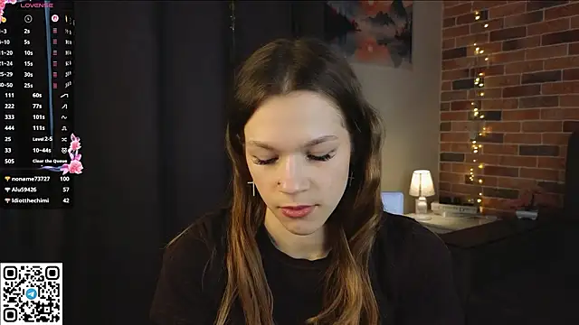 دردشة VelvetRisque الجنسية المباشرة