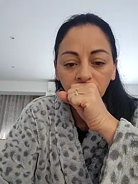 bruneta_sexy23's Live XXX Chat