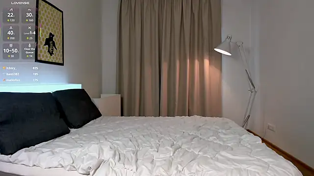 Chat +18 de TiffinyMergist ao vivo