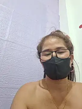 Chat XXX en directo de Loreanegel_kissme105