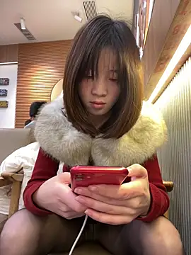 littleqiu Adlı Modelin Web Kamerası Şovu