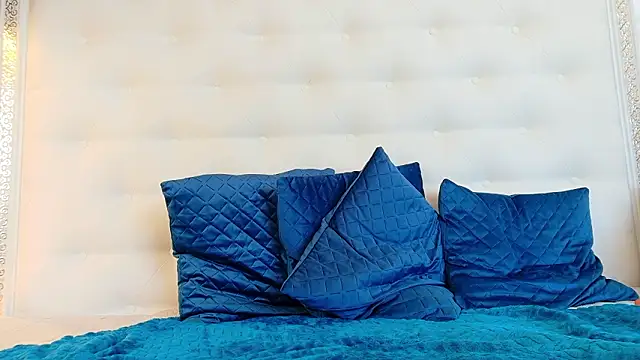 karissia: онлайн-секс-чат