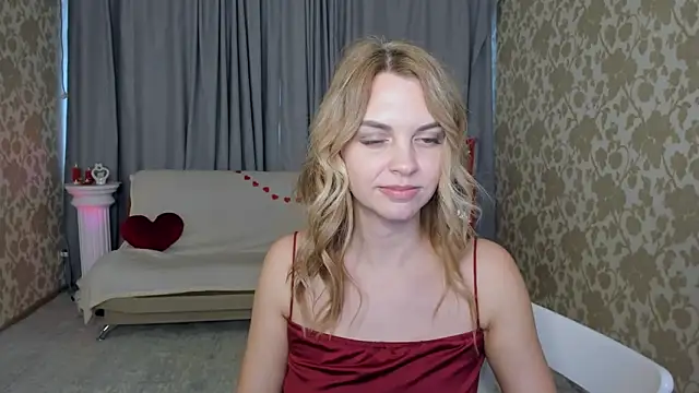 Chatroom XXX en direct de LunaFlinn