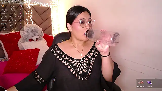 Chat +18 de heluejamil ao vivo