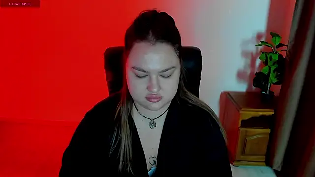 Sofiawetsweet: онлайн-секс-чат