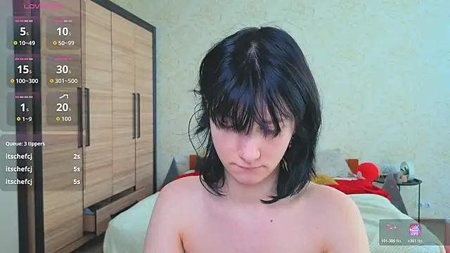 XXX chat uživo modela JulisSweet