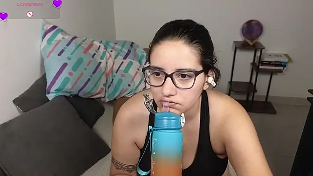 blue__moon_ Adlı Modelin Canlı XXX Sohbeti