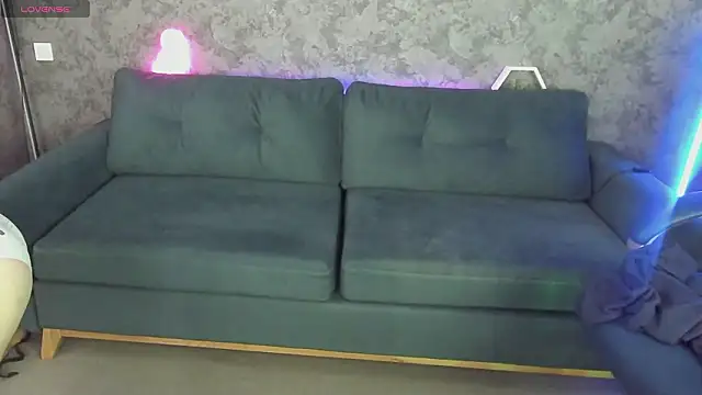 LiviaShy élő XXX-chatje