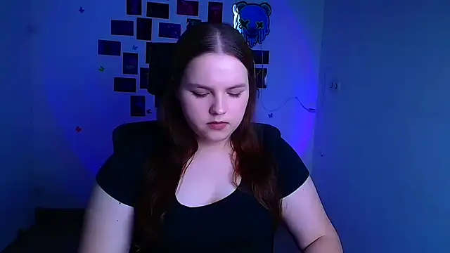 Kitty_Mia_Kitty Chat XXX in diretta