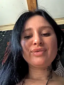 KikiXRed Live XXX-chat