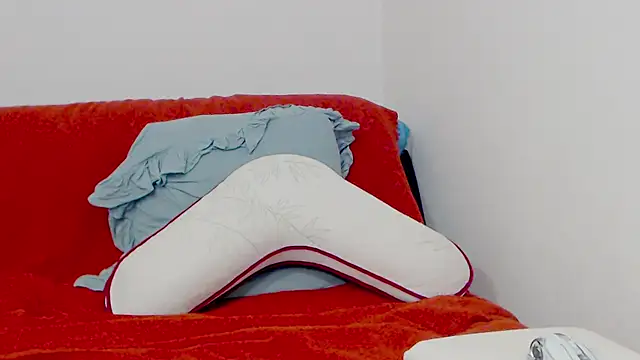 eren_jaeger2000 Show in webcam