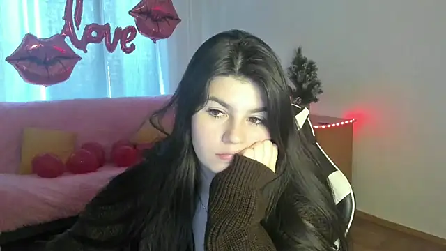 Chatroom XXX en direct de KisaModel