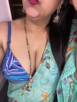 Show modela Notty-HotyBhabhi na web-kameri