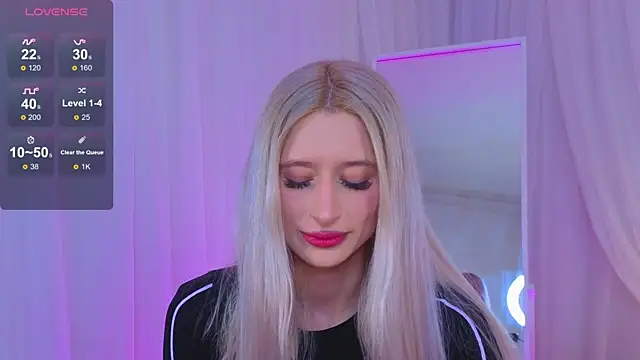 Monica_Leen Pertunjukan Webcam