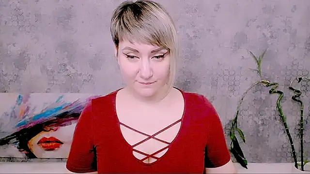 Djullia 即時 XXX 聊天