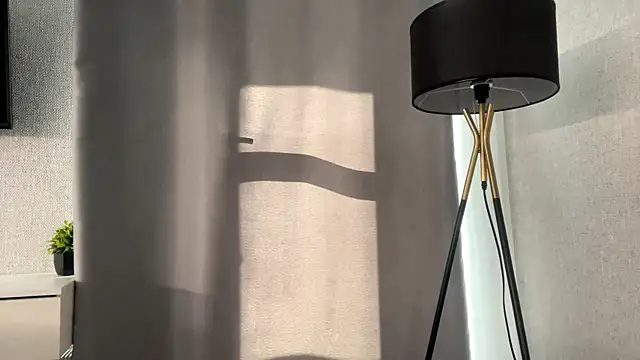 Chatroom XXX en direct de CindaWinn