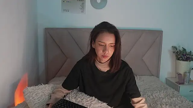 Bonnieshyy 现场XXX聊天