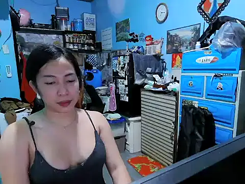 دردشة NicoleRoseTS الجنسية المباشرة