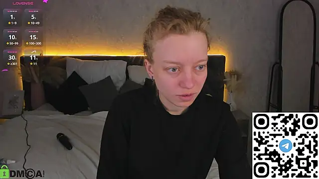 Michelle_Blond Obrolan Langsung XXX