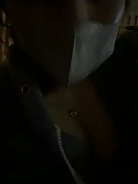 Chat +18 de Linh_2004 ao vivo