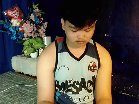 Rain_cum: διαδικτυακό σόου στην κάμερα