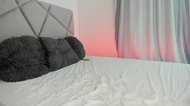 BlueEyesLexy: онлайн-секс-чат