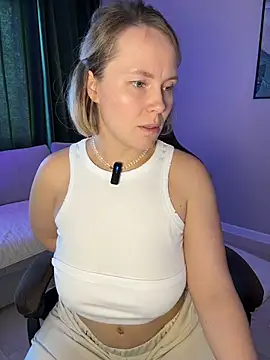 Charming_Daphny: онлайн-секс-чат