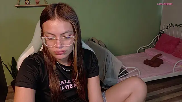 XXX chat uživo modela Emerald_Sparkles_