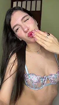 Emily-hottson Live XXX-chat