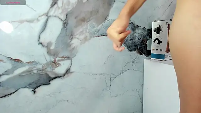 sofia_shadow_ Adlı Modelin Canlı XXX Sohbeti