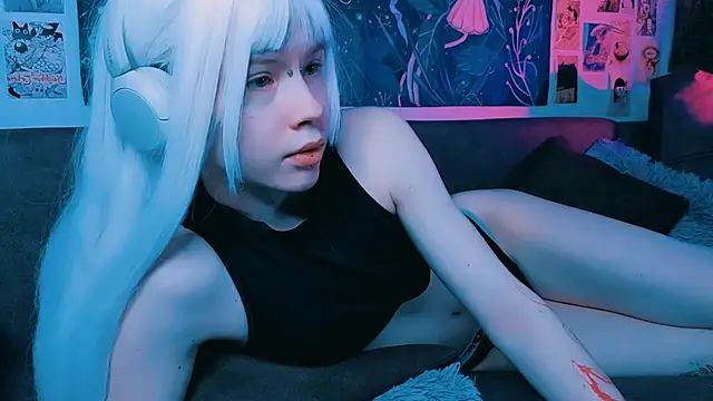 Chat +18 de PeacchyPawss ao vivo