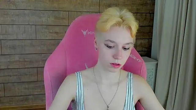 AgataGate Adlı Modelin Canlı XXX Sohbeti