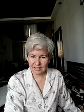 Show modela AvaSwan5354 na web-kameri