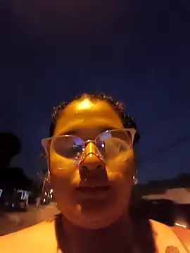 Chat +18 de AdinaSkaly ao vivo