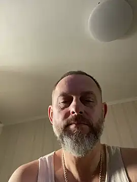 Frosl 现场XXX聊天