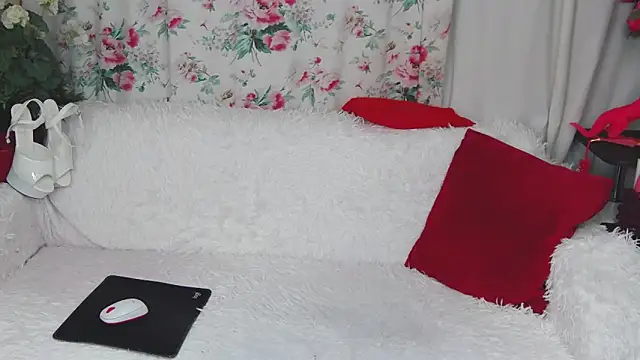 Chat +18 de CandyBoobsDD ao vivo