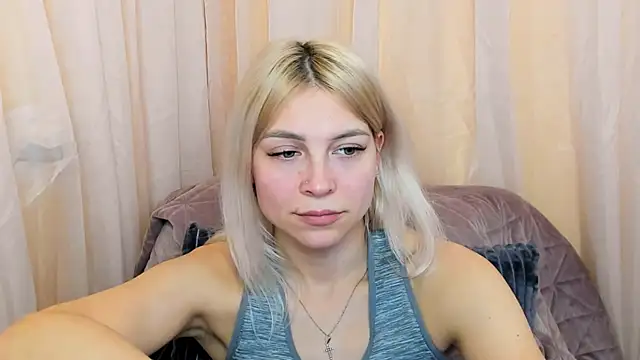 FoxyKathryn Live XXX Chat