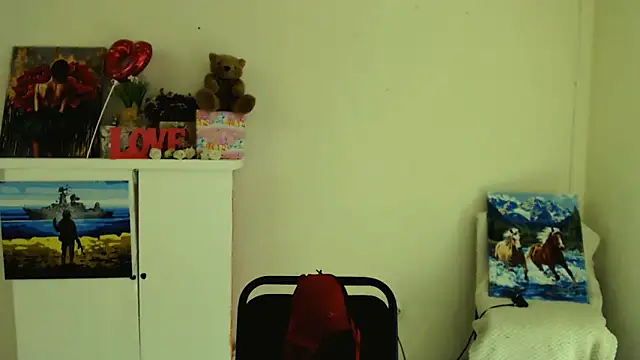 Darina_M_ Adlı Modelin Canlı XXX Sohbeti