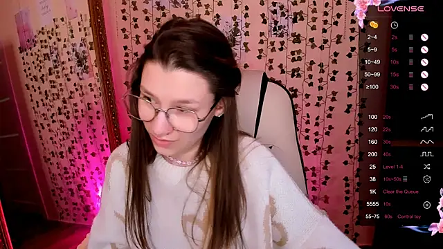 LinaBlossom_ Chat XXX in diretta