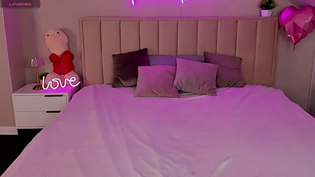 Chat +18 de Ella_Burns ao vivo