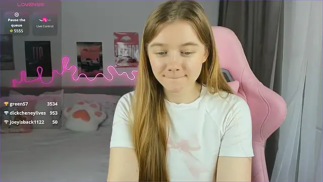 EvaRaee: онлайн-секс-чат